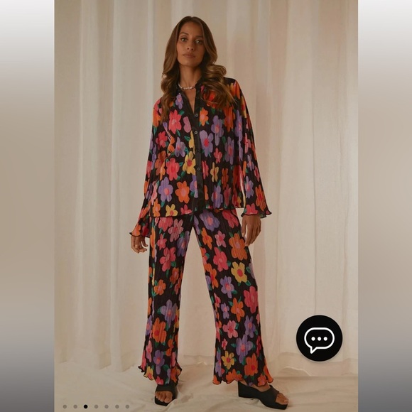 Women 2 Piece Floral set - Button Down Long Sleeve Shirt+Wide Leg Pants - Picture 2 of 7